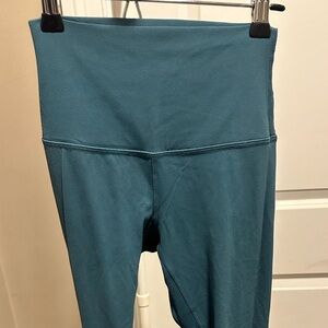 Lululemon high rise align Leggings 25” size 4 turquoise storm teal